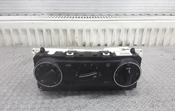 Mercedes-Benz A W169 Climate control unit A1698301385