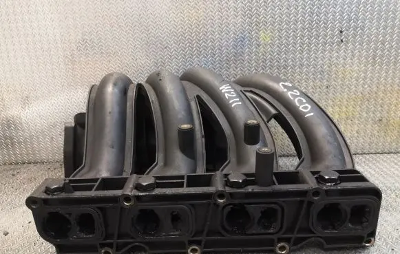 Mercedes-Benz E W211 Intake manifold 6110903537 A6110903537