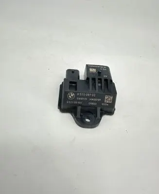 BMW 3 F30 F35 F31 Glow plug pre-heat relay 857008702 0522120103 130823