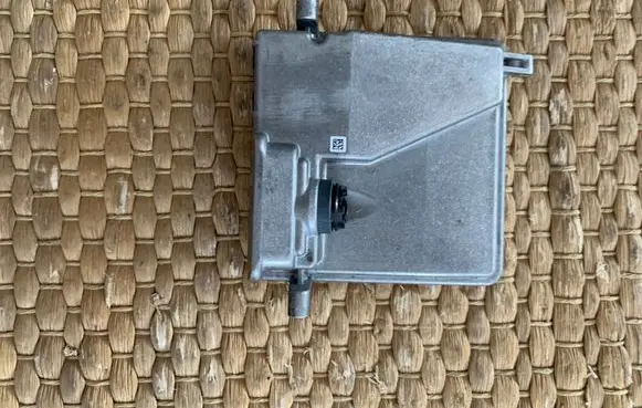 Windshield/windscreen camera