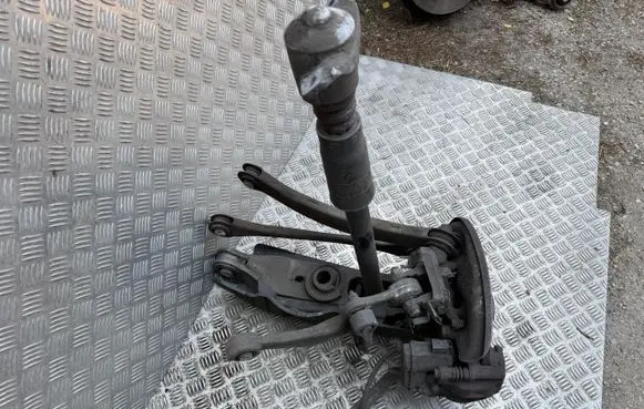 Audi A6 S6 C8 4K Rear wheel hub spindle/knuckle 4K0505459C