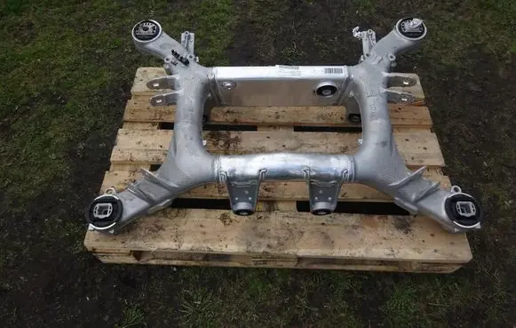 BMW 8 G15 Rear subframe 6022078