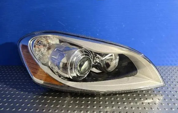 Volvo XC60 Headlight/headlamp 30763136
