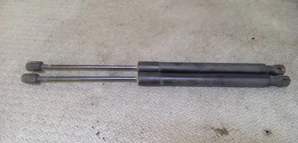 Volkswagen Golf VI Tailgate/trunk strut/damper 5K6827550D