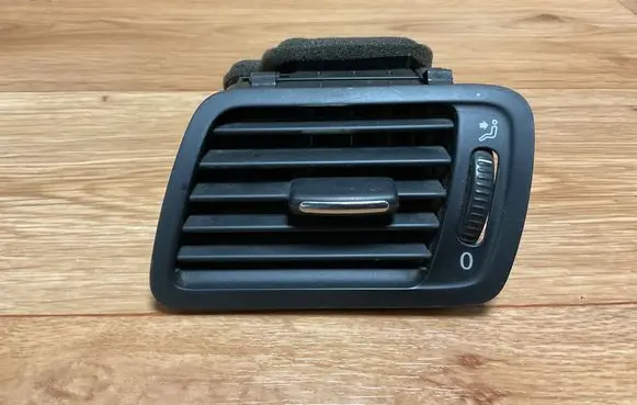 Volkswagen PASSAT B6 Dashboard side air vent grill/cover trim 3C1819701E T0024359 P0108666