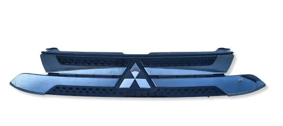 Mitsubishi Outlander Front grill 74503308