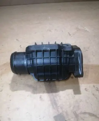 Peugeot 3008 I Air intake hose/pipe 9687261180
