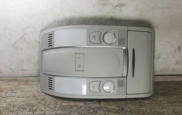 Audi A6 S6 C6 4F Front seat light 4F0947135BQ 4F0951177 4F0910177