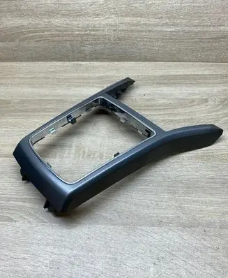 Opel Astra H Gear shifter surround trim plastic 331985437 13116961