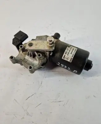 Mercedes-Benz B W245 Wiper motor A1698200300