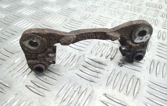 Mitsubishi Lancer Brake caliper pad carrier rear 