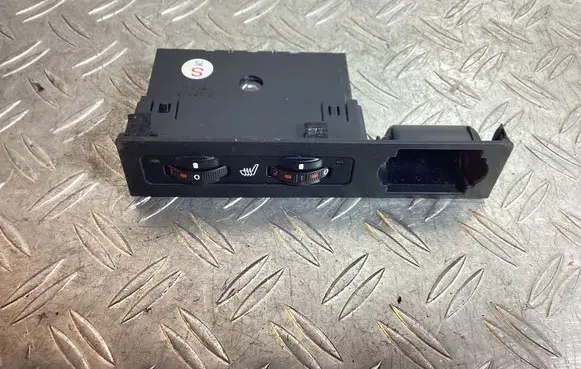 Lexus RX 450H Seat heating switch 453451