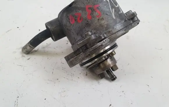 Mercedes-Benz S W220 Vacuum pump A623065