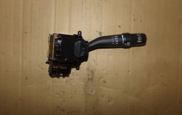 Suzuki Liana Wiper control stalk