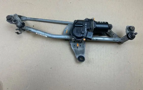Volkswagen PASSAT B7 Front wiper linkage and motor 3AB955419A