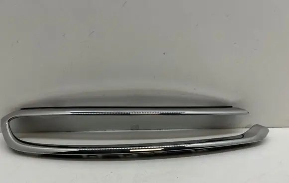 Citroen C3 Under headlight/headlamp trim 99110300