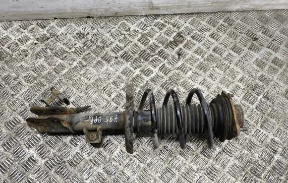 Hyundai i40 Front shock absorber/damper 546613Z130