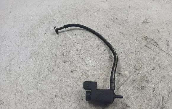 BMW 5 E60 E61 Turbo solenoid valve 72234100