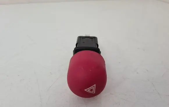 Renault Twingo II Hazard light switch 822444