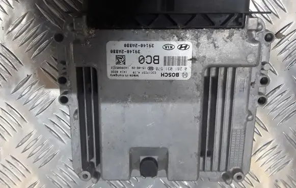 Hyundai i30 Engine control unit/module