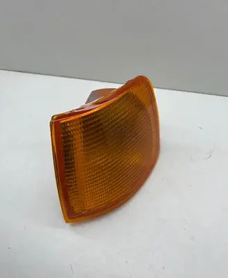 Ford Sierra Front indicator light 13070788