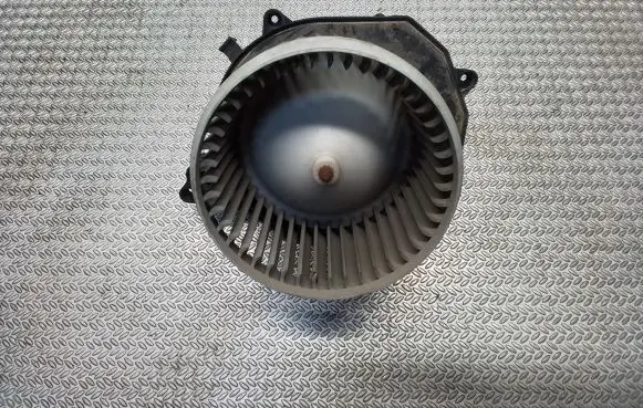 Peugeot Partner Heater fan/blower 18400000
