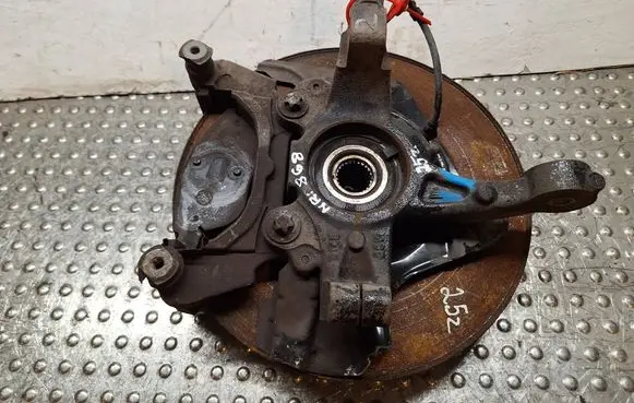 Fiat 500L Front wheel hub spindle knuckle S25056868 51910432
