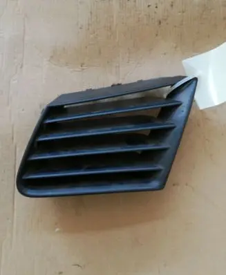 Seat Ibiza II (6k) Front bumper lower grill 6L0853677