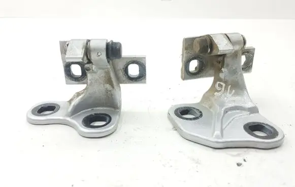 BMW 7 E65 E66 Rear door hinge set 7017817