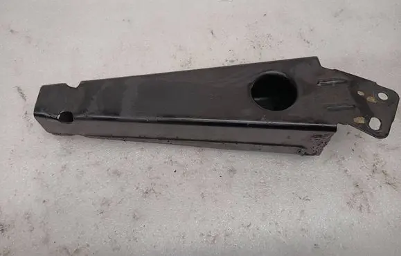 Chevrolet Volt II Radiator support slam panel bracket 92525301