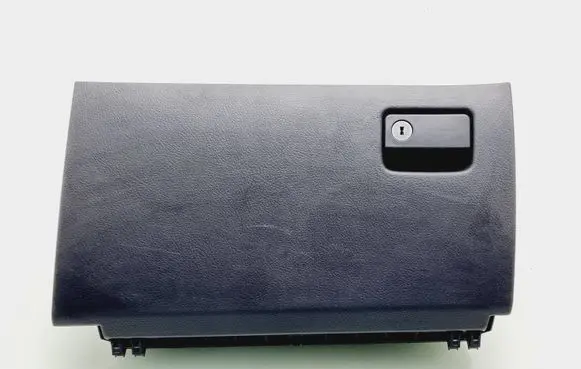 Toyota RAV 4 (XA30) Glove box 5555042110 5555042090
