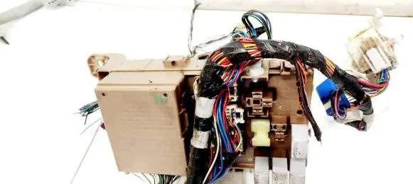 Toyota Corolla E120 E130 Fuse box set