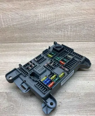 BMW X5 E70 Fuse module 518954020A 693168703 6114