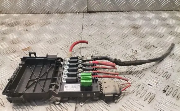 Volkswagen Golf IV Fuse box set 1j0937550ab