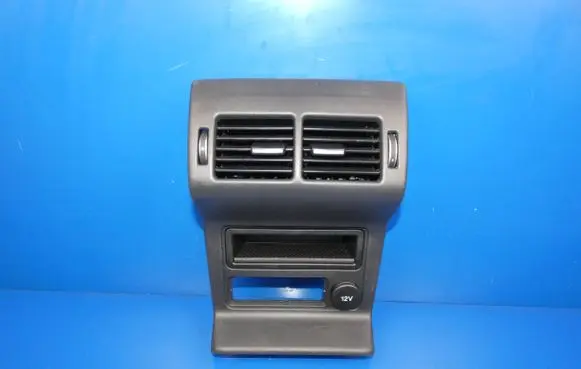 Jaguar F-Pace Rear air vent grill 