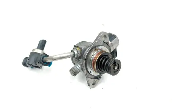 Volvo XC60 Fuel injection high pressure pump 31401823