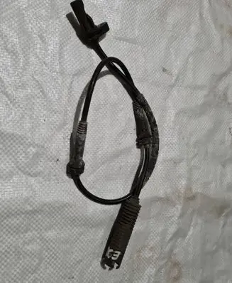 BMW 3 E90 E91 ABS brake wheel speed sensor 6762465
