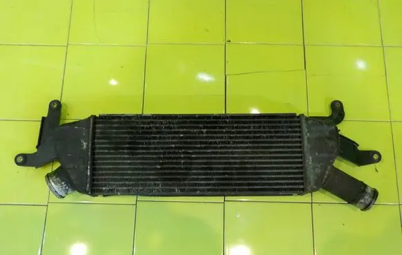 Citroen C-Crosser Intercooler radiator 