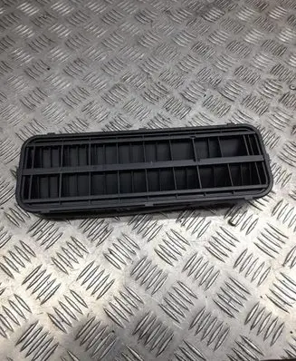 BMW 7 F01 F02 F03 F04 Quarter panel pressure vent 60829010