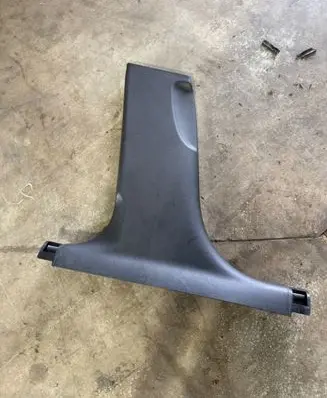 (B) pillar trim (bottom)