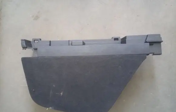 Toyota Avensis T270 Glove box in trunk 