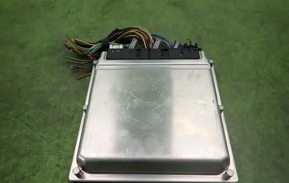 Mercedes-Benz E AMG W211 Engine control unit/module ECU A1121533179