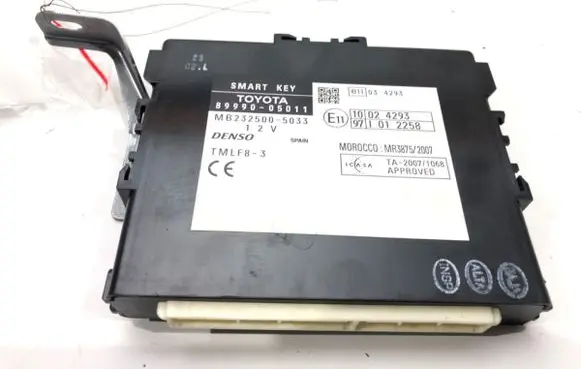 Toyota Avensis T270 Other control units/modules 89990-05011