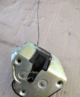 Peugeot Partner Sliding door lock Z95199