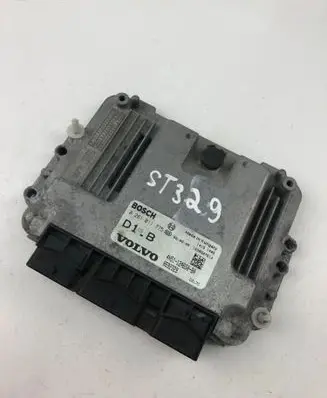 Volvo V50 Engine control unit/module ECU 0281011775 8692329