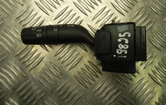 Mazda 3 II Indicator stalk 17D682 I9825