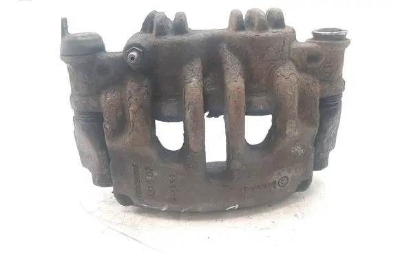 Nissan NV400 Front brake caliper