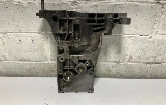 Generator/alternator bracket