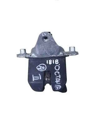 Skoda Octavia Mk1 (1U) Tailgate/trunk/boot lock/catch/latch 1Z5827501D