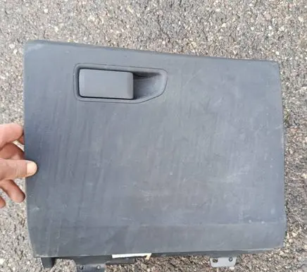 Peugeot 3008 II Glove box 10323 05XXXX 00218483